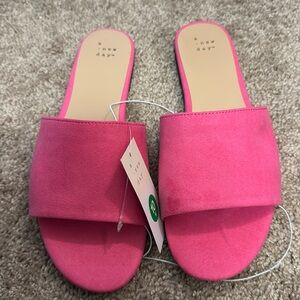 A New Heidi Sandals Size 10 W Color Pink